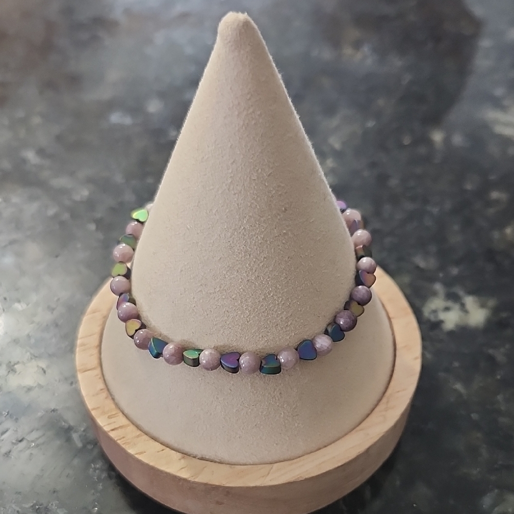 Handmade Bracelet with light Purple Quartz And Iridescent Hematite Heart Accents